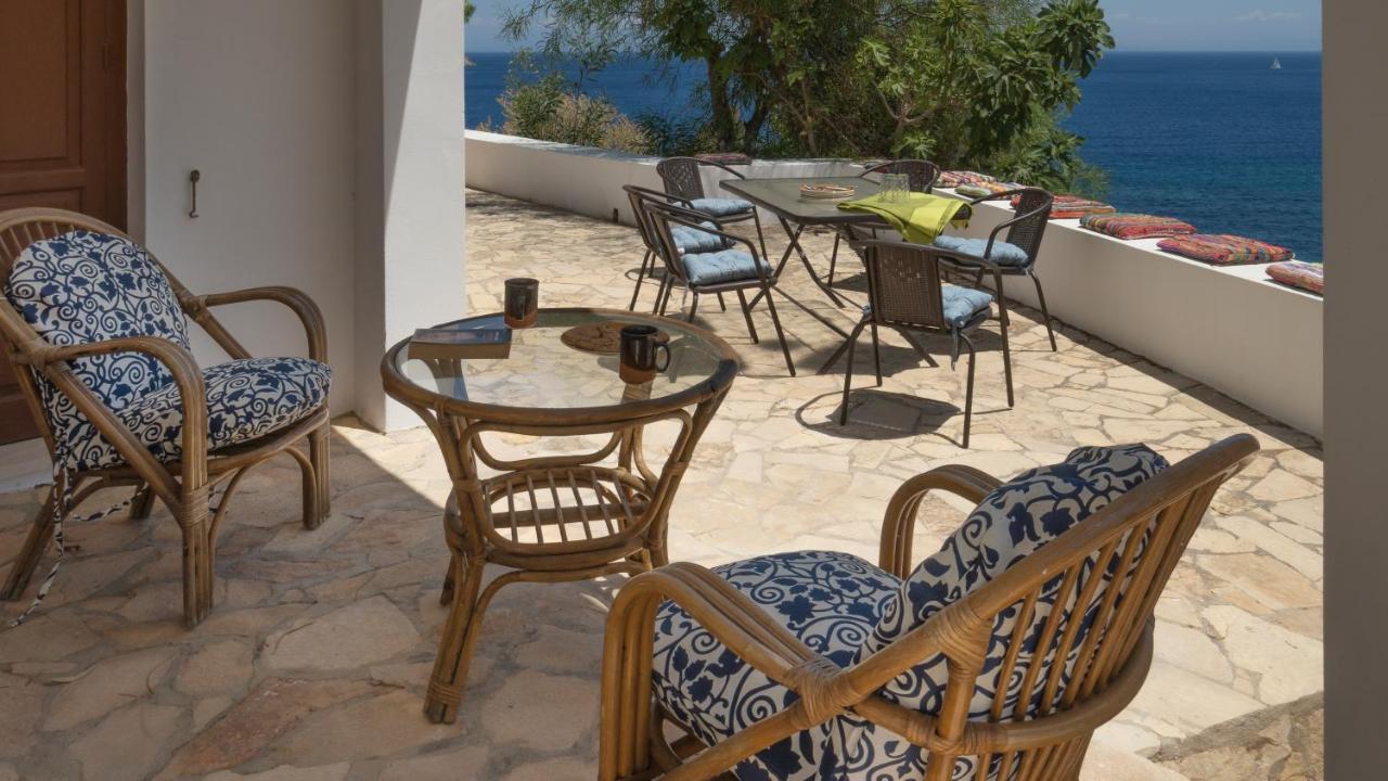 Ivi Beach Front Villa, Leros Vromolithos Esterno foto