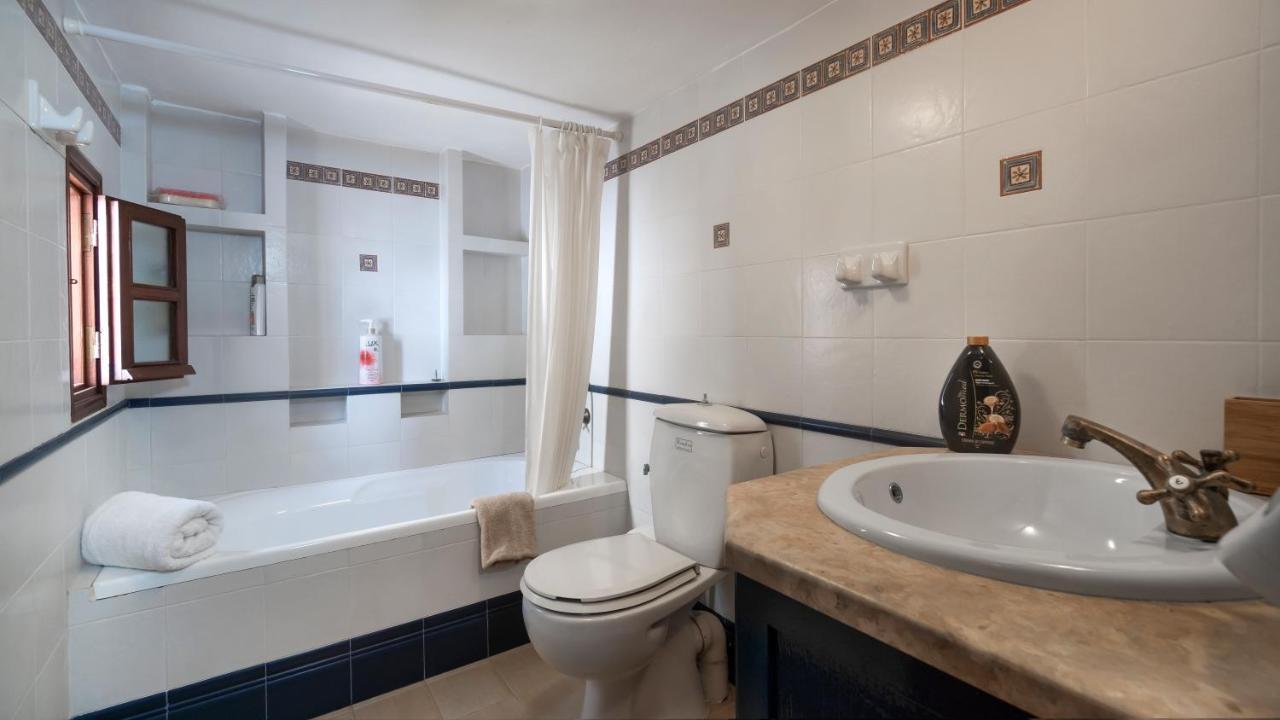 Ivi Beach Front Villa, Leros Vromolithos Esterno foto
