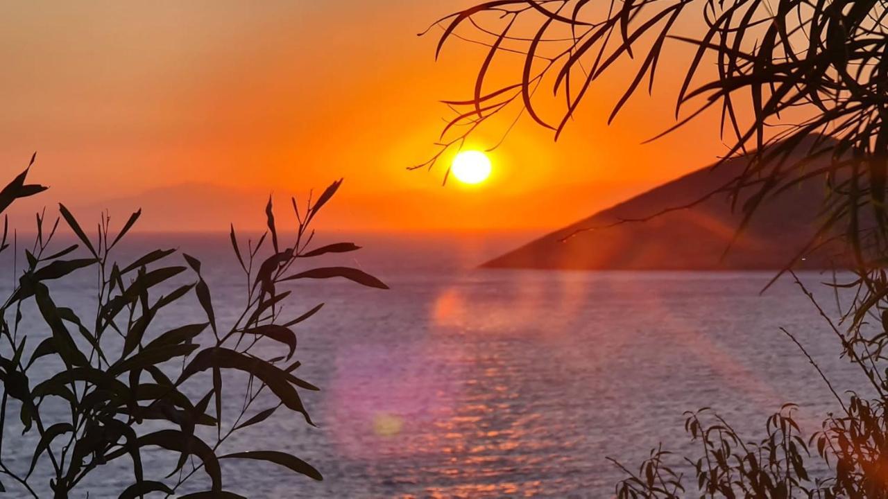 Ivi Beach Front Villa, Leros Vromolithos Esterno foto