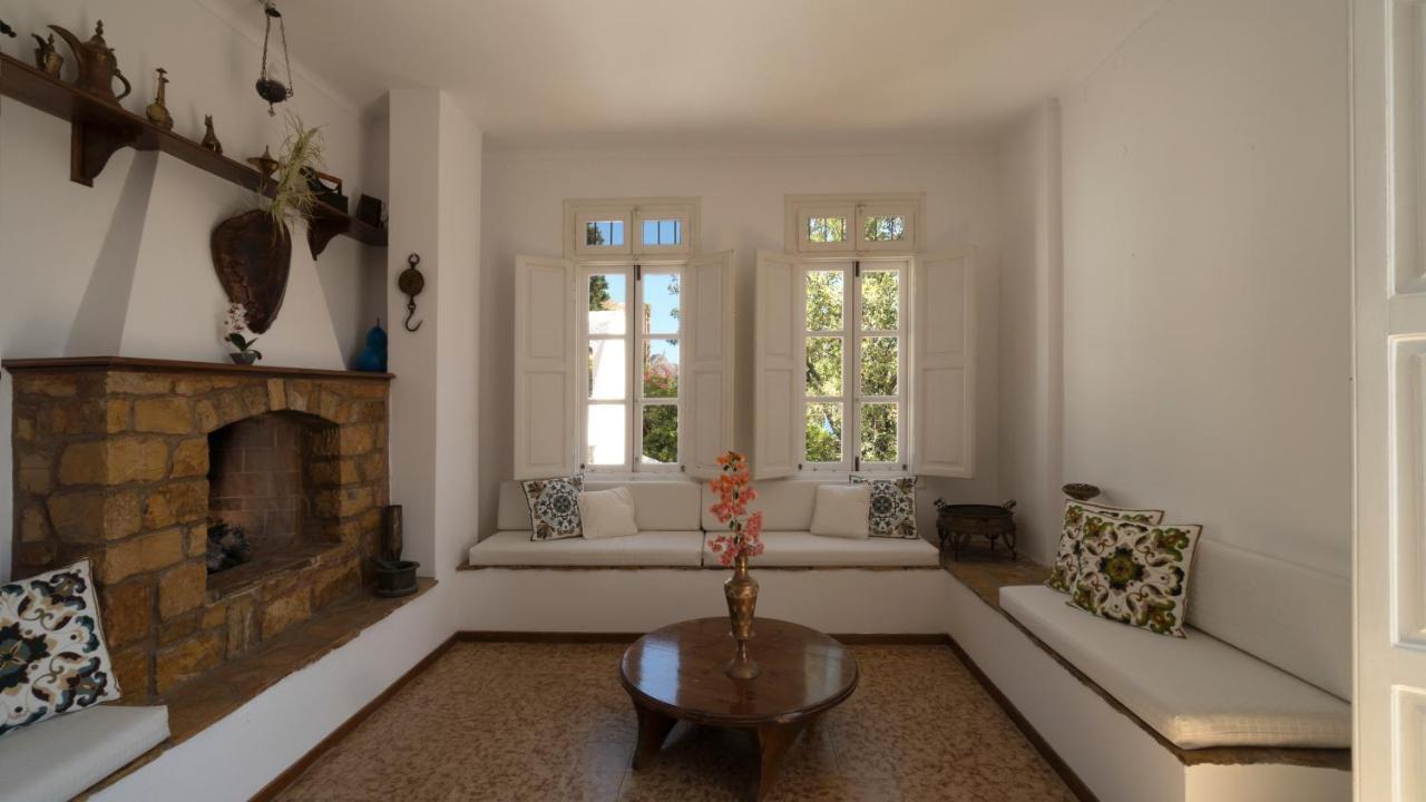 Ivi Beach Front Villa, Leros Vromolithos Esterno foto